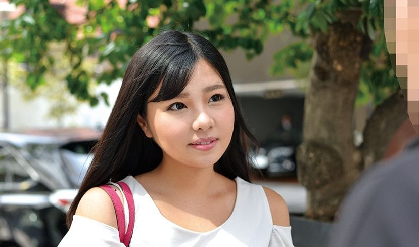 清楚な顔して淫乱ビッチな5人の美人妻をナンパ即パコし奇跡の中出し