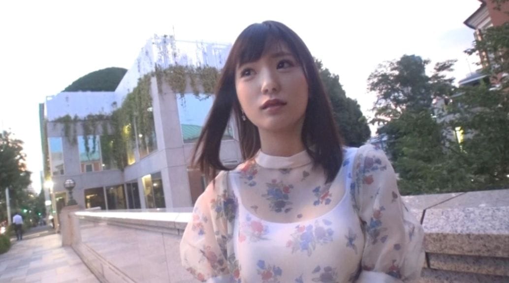 美女度気絶級の清楚な人妻をナンパ。ゴムなし種付けセックスで中出し