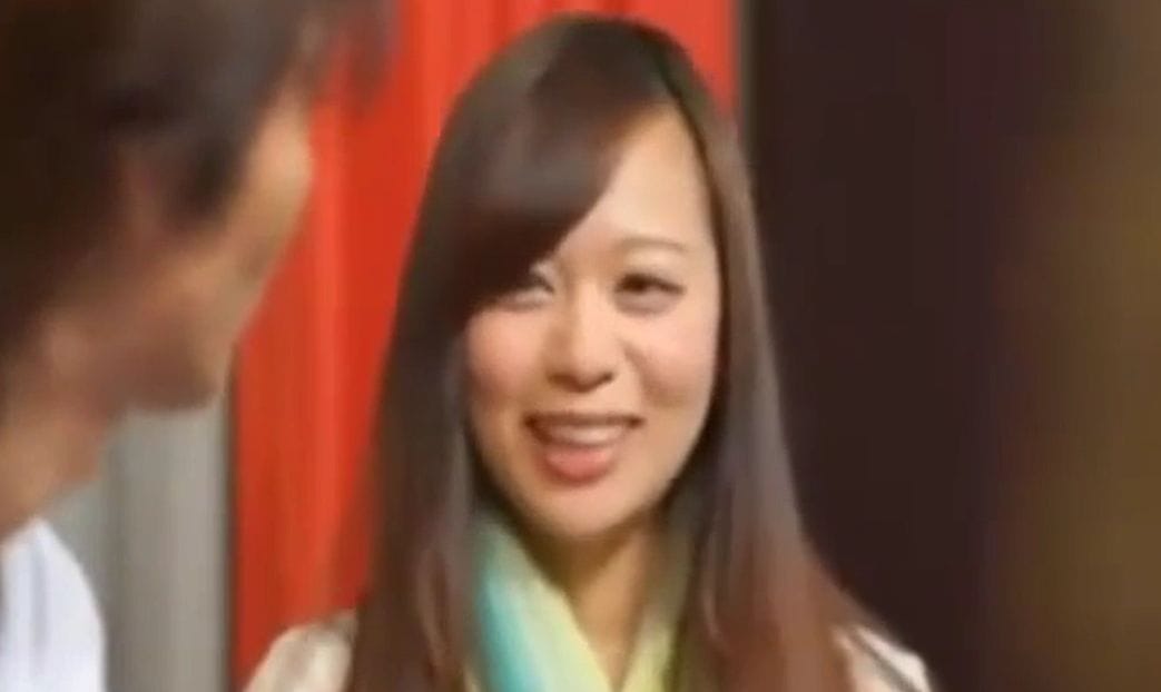 普通のナンパでは落ちない美人妻、長い髪と巨乳を揺らして中出しイキ