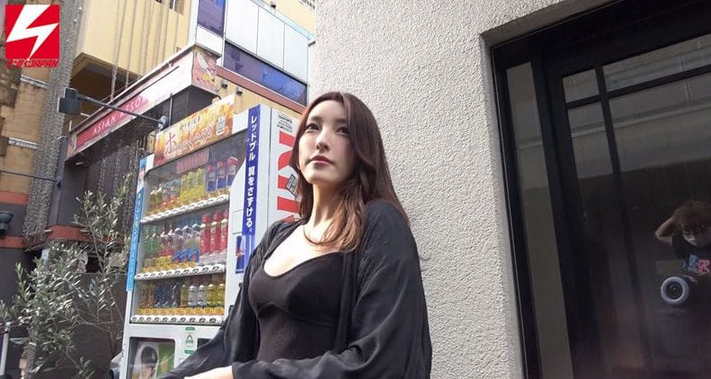 時間ないから早くぅ♡アプリナンパの美人妻は自らグイグイ誘う淫乱妻