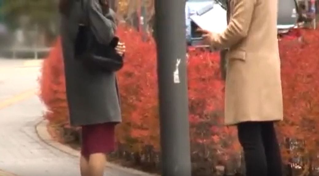 ニコ玉でゲットした美熟女は自らローターも電マも使い悶絶する淫乱妻