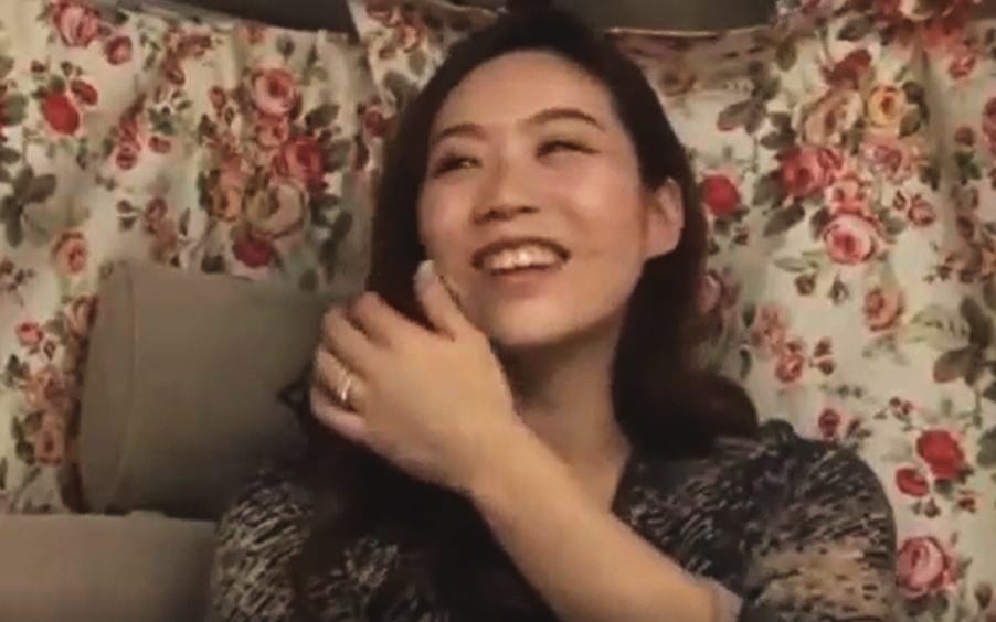 ニコタマでブティック経営する巨乳妻があっさりナンパ堕ちして乱れる
