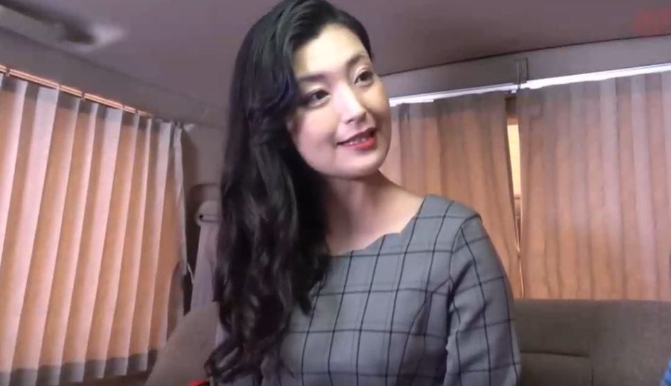 生はダメぇっ！ナンパした超絶品妻が久々のチンポに負けて中出し性交