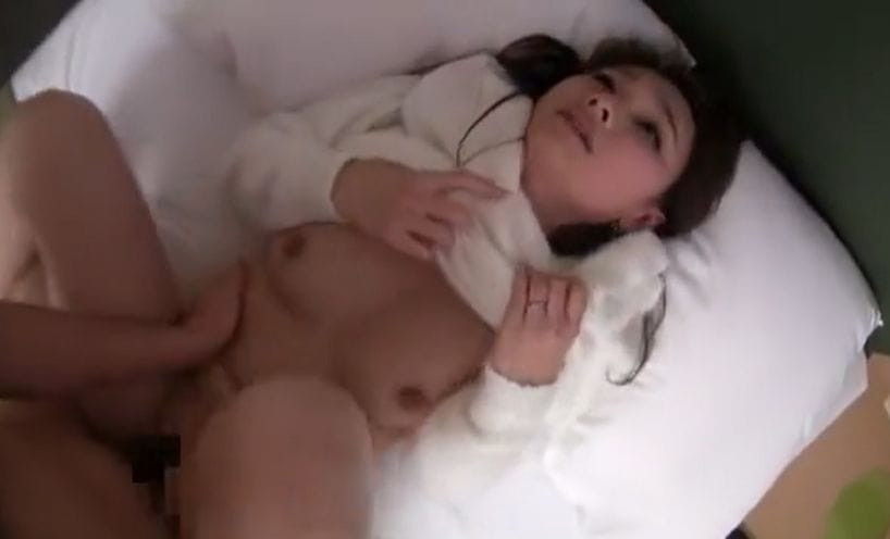 んあぁダメ！ナンパしたハーフ顔のセレブ妻がクリ電マと指マンで悶絶