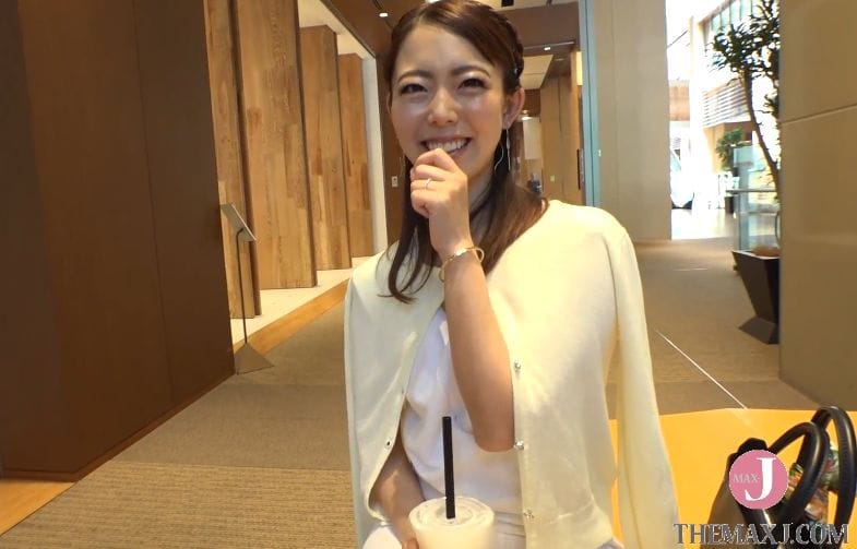 ダメぇ～！香しい熟女マンコに追撃ピストンで瀕死寸前の中出しナンパ